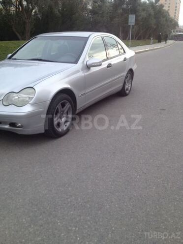 Mercedes C 200 2001, 261,000 km - 2.0 l - Bakı