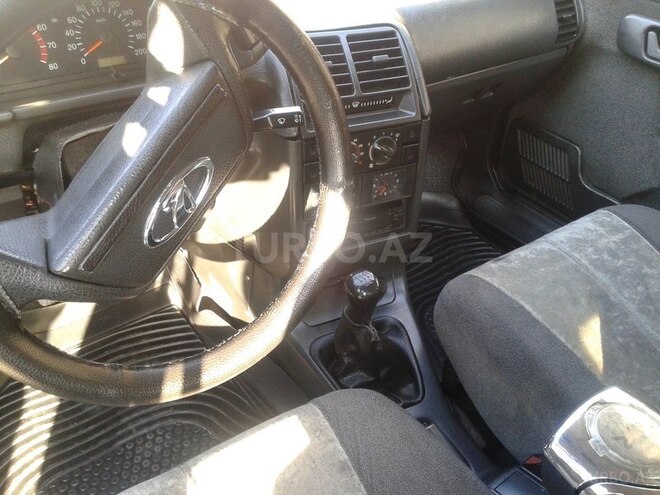 LADA (VAZ) 2112 2002, 999,990 km - 1.6 l - Qax