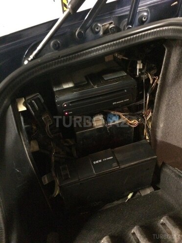 BMW 540 1999, 241,000 km - 4.4 l - Bakı