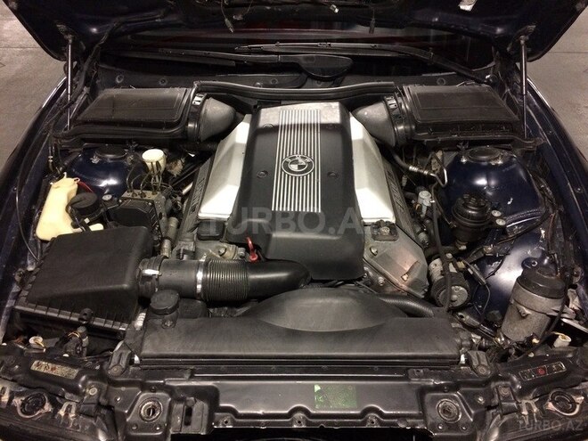 BMW 540 1999, 241,000 km - 4.4 l - Bakı