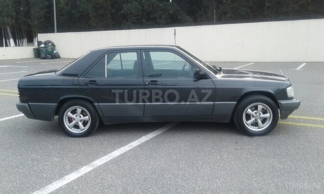 Mercedes 190 1992, 318,000 km - 2.0 л - Sumqayıt