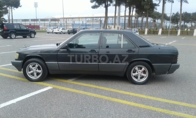 Mercedes 190 1992, 318,000 km - 2.0 л - Sumqayıt