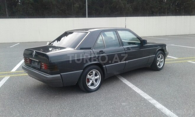 Mercedes 190 1992, 318,000 km - 2.0 л - Sumqayıt