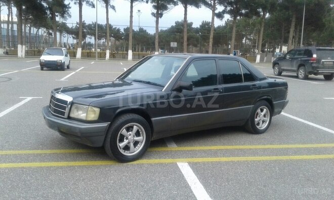 Mercedes 190 1992, 318,000 km - 2.0 л - Sumqayıt