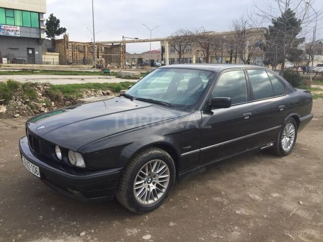 BMW 520 1994, 321,500 km - 2.0 l - Sumqayıt
