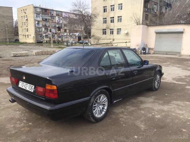 BMW 520 1994, 321,500 km - 2.0 l - Sumqayıt
