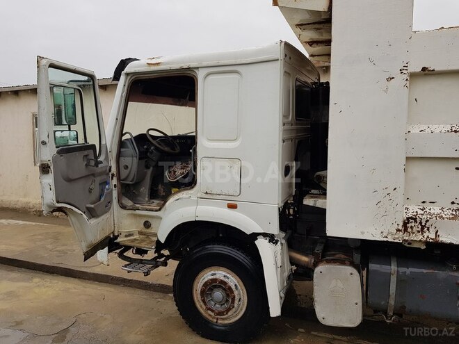 HOWO Sinotruk 2012, 150,000 km - 9.5 l - Bakı