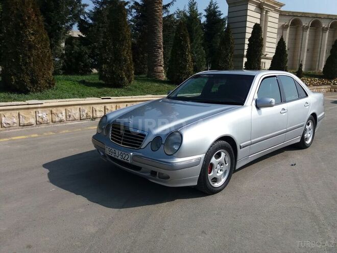 Mercedes E 200 2000, 251,000 km - 2.0 л - Gəncə