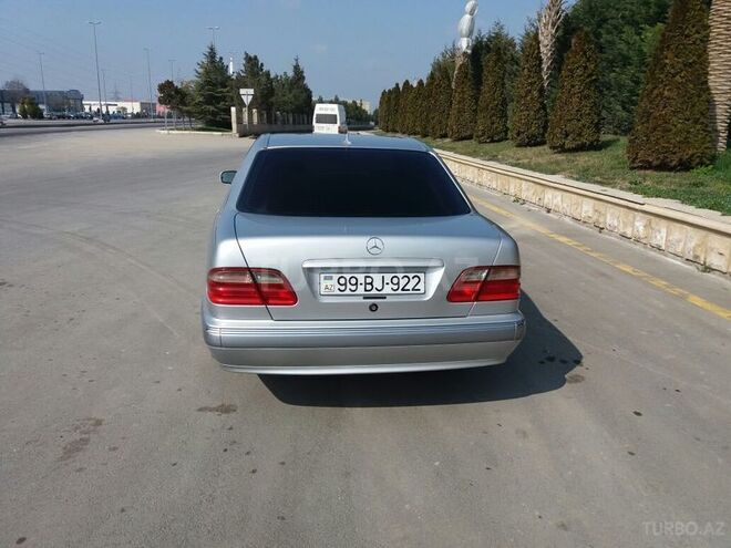 Mercedes E 200 2000, 251,000 km - 2.0 л - Gəncə