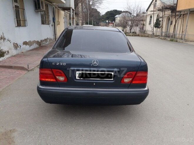 Mercedes E 230 1997, 239,000 km - 2.3 л - Bakı
