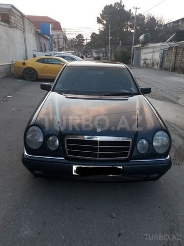 Mercedes E 230 1997, 239,000 km - 2.3 л - Bakı