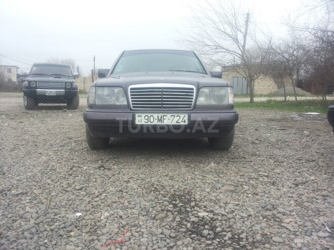 Mercedes E 220 1994, 354,654 km - 2.2 l - Beyləqan