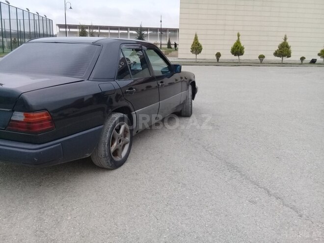 Mercedes E 250 1992, 385,500 km - 2.5 l - Xaçmaz
