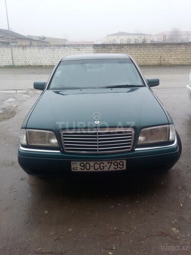 Mercedes C 200 1996, 560,000 km - 2.0 l - Quba