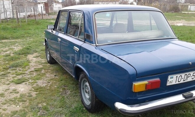 LADA (VAZ) 21011 1975, 406,810 km - 1.3 l - Bakı