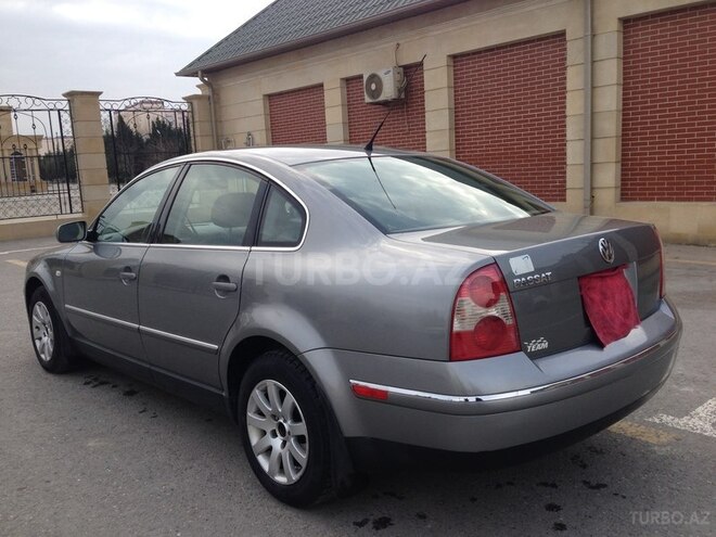 Volkswagen Passat 2002, 195,000 km - 1.8 l - Sumqayıt