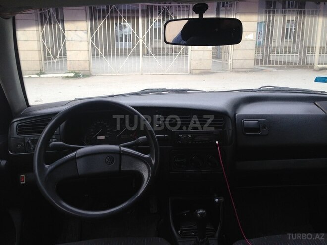 Volkswagen Golf 1993, 270,804 km - 1.4 l - Bakı