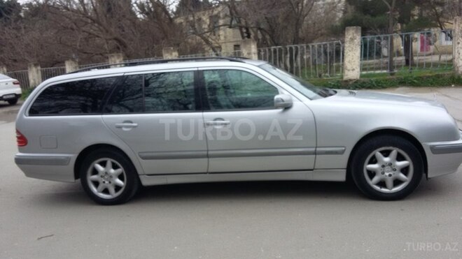 Mercedes E 200 2001, 294,000 km - 2.0 l - Bakı