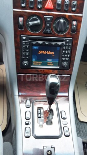Mercedes E 200 2001, 294,000 km - 2.0 l - Bakı