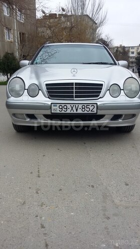 Mercedes E 200 2001, 294,000 km - 2.0 l - Bakı