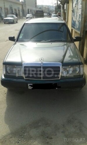 Mercedes E 220 1993, 332,670 km - 0.2 л - Xırdalan