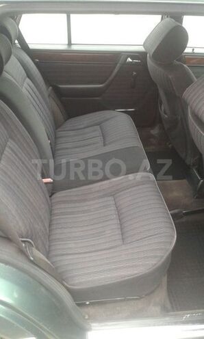 Mercedes E 220 1993, 332,670 km - 0.2 л - Xırdalan