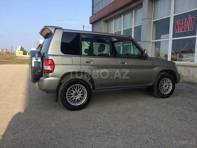 Mitsubishi Pajero io 2001, 250,000 km - 2.0 л - Sumqayıt