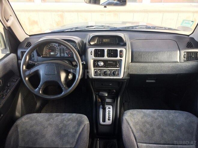 Mitsubishi Pajero io 2001, 250,000 km - 2.0 л - Sumqayıt