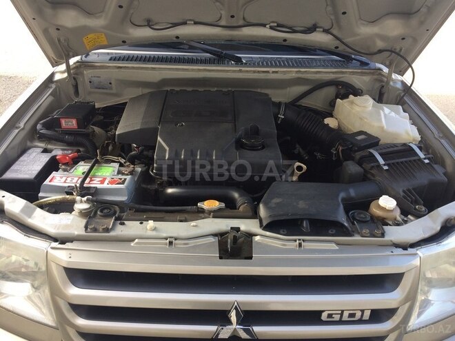 Mitsubishi Pajero io 2001, 250,000 km - 2.0 л - Sumqayıt