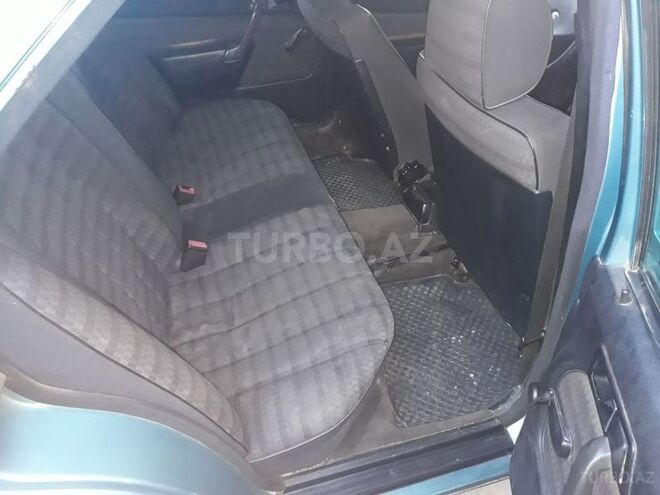 Mercedes 190 1991, 226,650 km - 2.0 л - Salyan