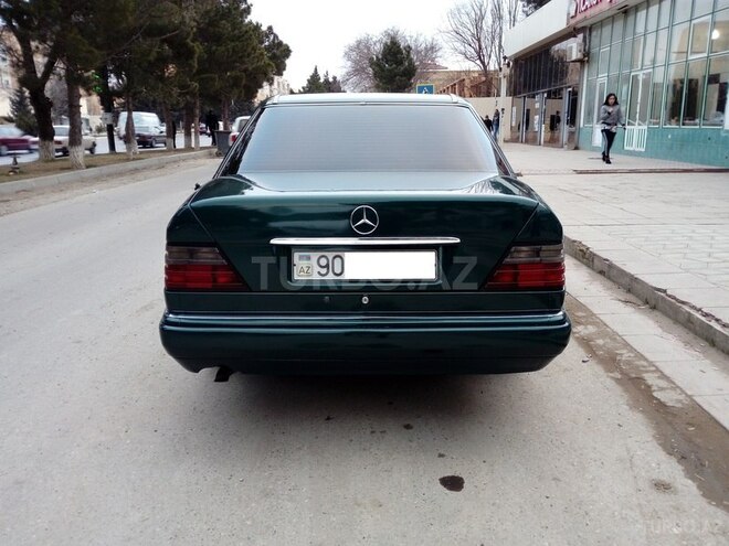 Mercedes E 200 1994, 328,000 km - 2.0 l - Sumqayıt