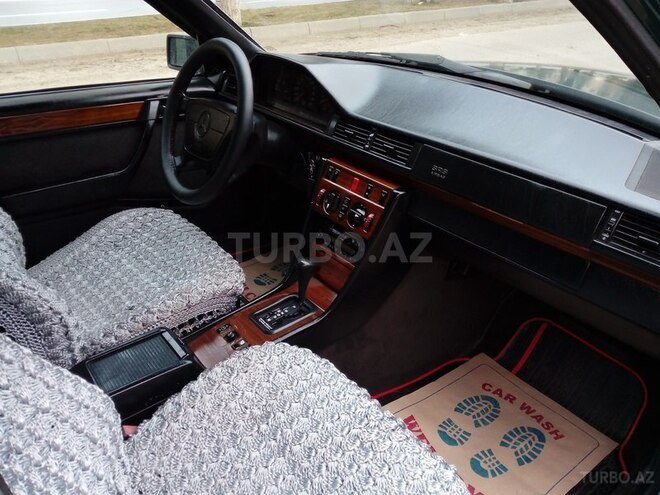Mercedes E 200 1994, 328,000 km - 2.0 l - Sumqayıt