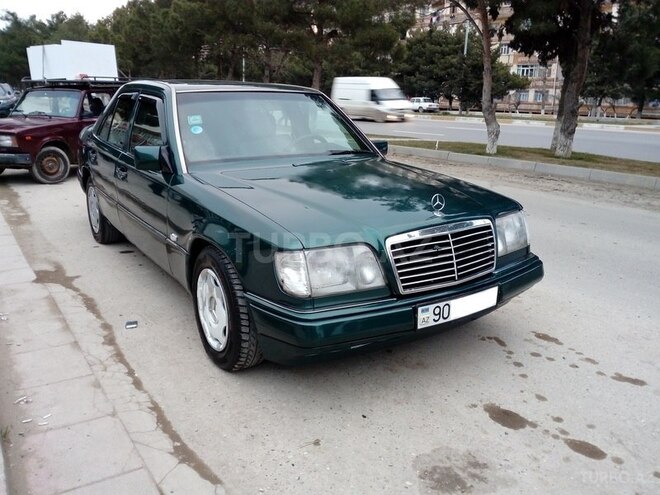 Mercedes E 200 1994, 328,000 km - 2.0 l - Sumqayıt