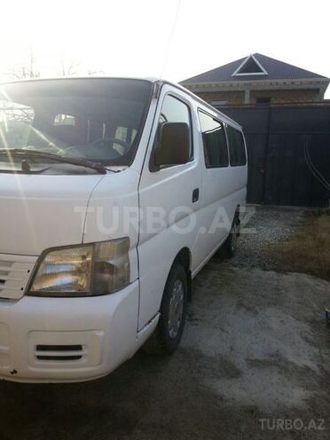 Nissan Urvan 2005, 170,638 km - 3.2 л - Sumqayıt