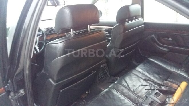 BMW 523 2000, 280,000 km - 2.5 l - Bakı