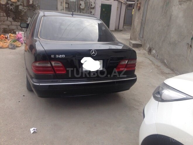 Mercedes E 320 1999, 223,345 km - 0.4 l - Bakı