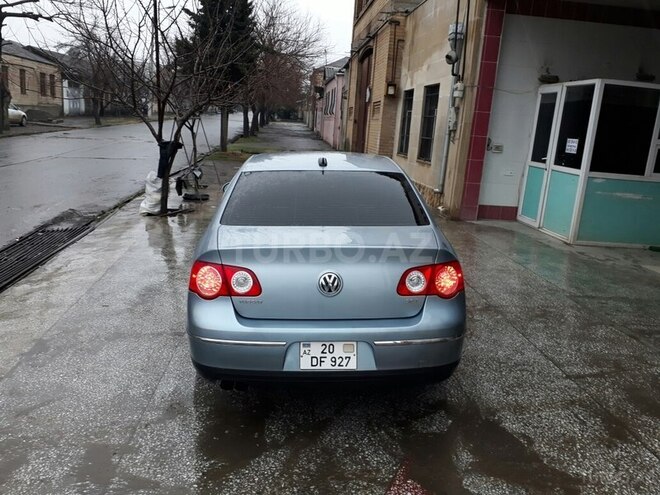 Volkswagen Passat 2005, 221,475 km - 2.0 l - Gəncə