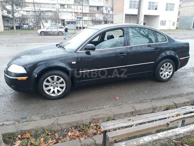 Volkswagen Passat 2000, 221,452 km - 1.8 l - Gəncə