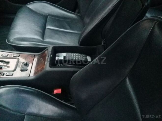 Mercedes E 240 2000, 267,000 km - 2.4 л - Bakı