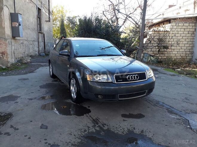 Audi A4 2002, 223,985 km - 1.8 l - Gəncə