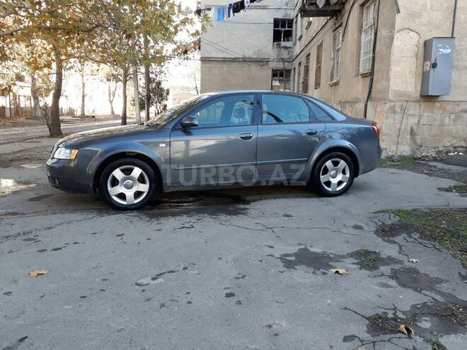 Audi A4 2002, 223,985 km - 1.8 l - Gəncə