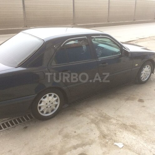 Mercedes C 200 2000, 184,000 km - 2.0 l - Bakı