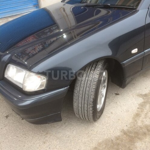 Mercedes C 200 2000, 184,000 km - 2.0 l - Bakı