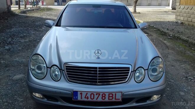 Mercedes E 220 2003, 365,800 km - 2.2 л - Bakı