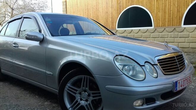 Mercedes E 220 2003, 365,800 km - 2.2 л - Bakı