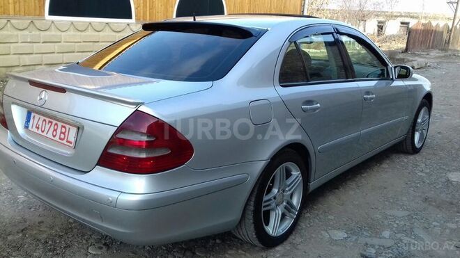 Mercedes E 220 2003, 365,800 km - 2.2 л - Bakı