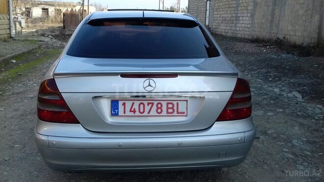 Mercedes E 220 2003, 365,800 km - 2.2 л - Bakı