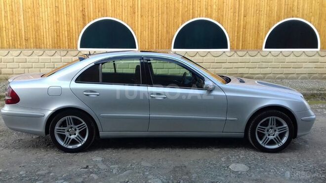 Mercedes E 220 2003, 365,800 km - 2.2 л - Bakı