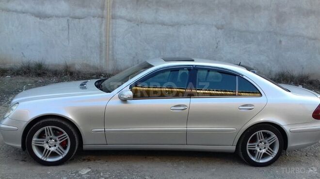 Mercedes E 220 2003, 365,800 km - 2.2 л - Bakı