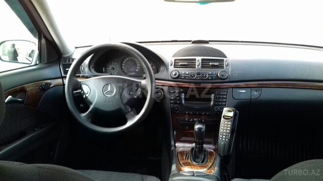 Mercedes E 220 2003, 365,800 km - 2.2 л - Bakı
